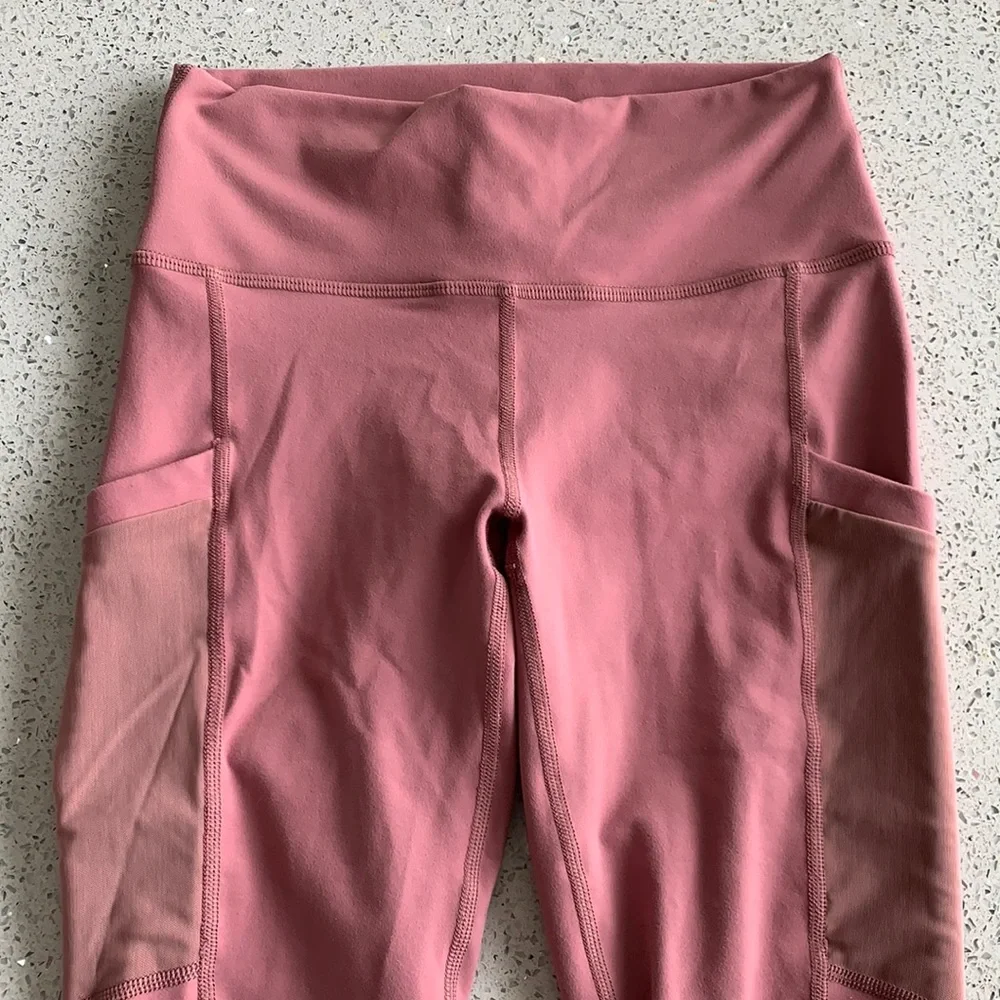 NWT Fabletics Highwaist Powerhold Leggings